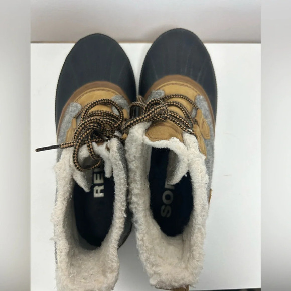 SOREL Out N’ About Plus Waterproof Leather & Felt Ankle Boots size 10.5 - Picture 9 of 12